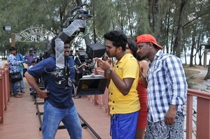 Vaanavillu Movie Photos